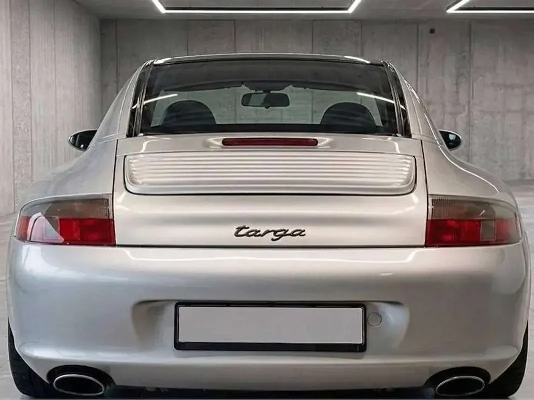 Usata Porsche 996 320 CV (235 kW) 2002 Argento Coupé