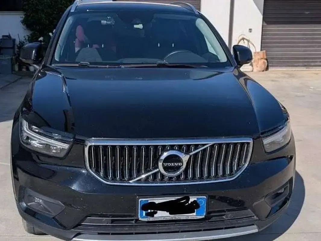 Usata Volvo XC40 Inscription 179 CV (131 kW) 2021 Nero SUV