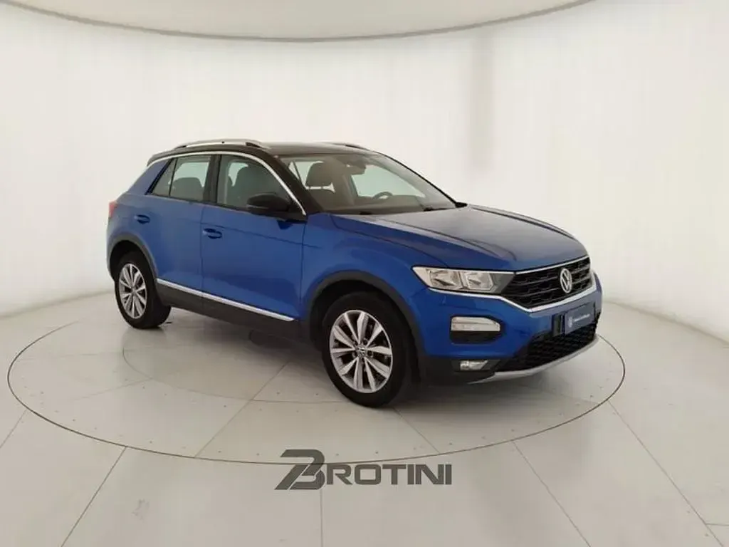 Usata VW T-Roc Style 110 CV (80 kW) 2022 Blu metallizzato SUV