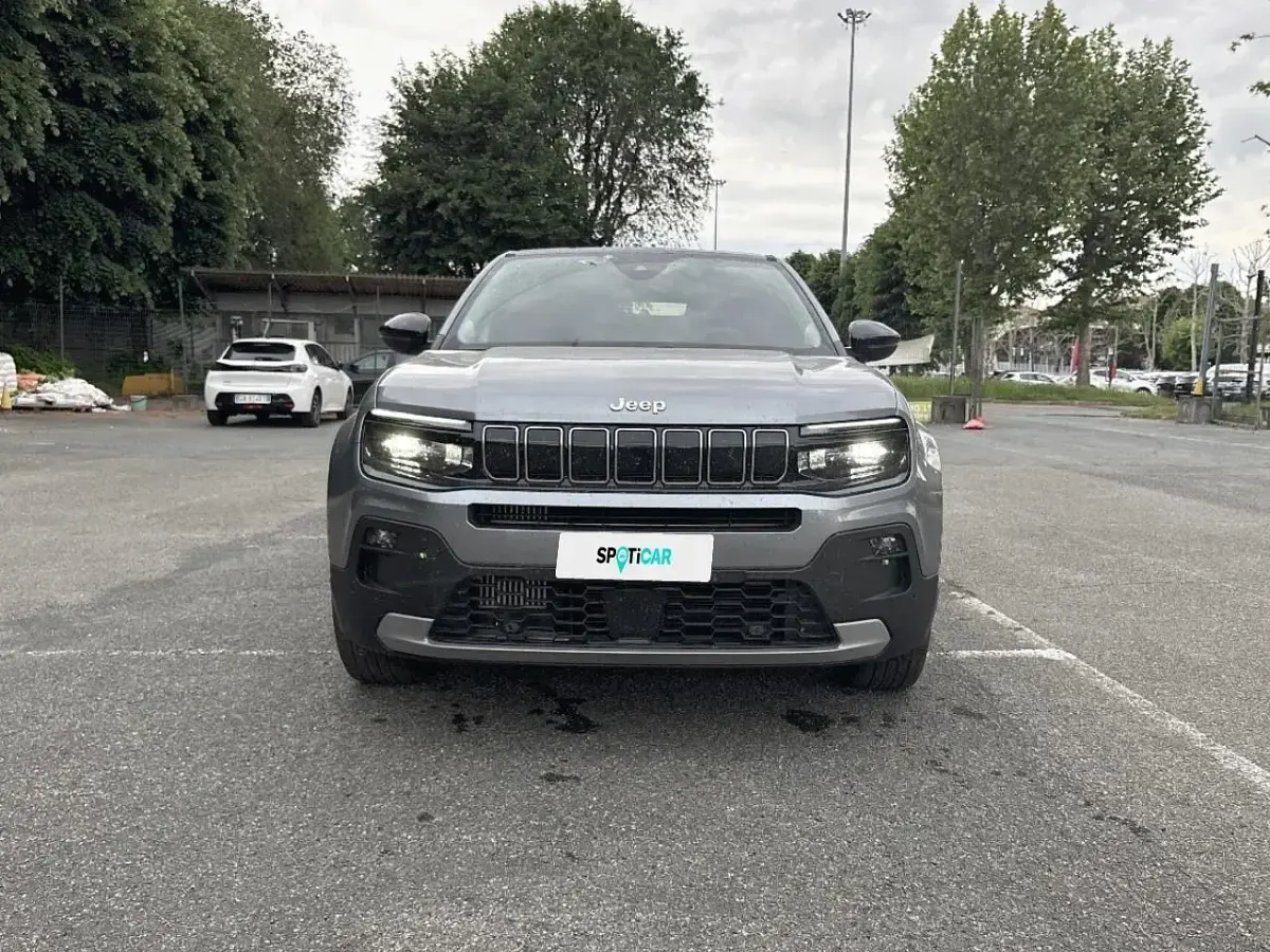 Usata Jeep Avenger Summit 101 CV (74 kW) 2025 Grigio SUV