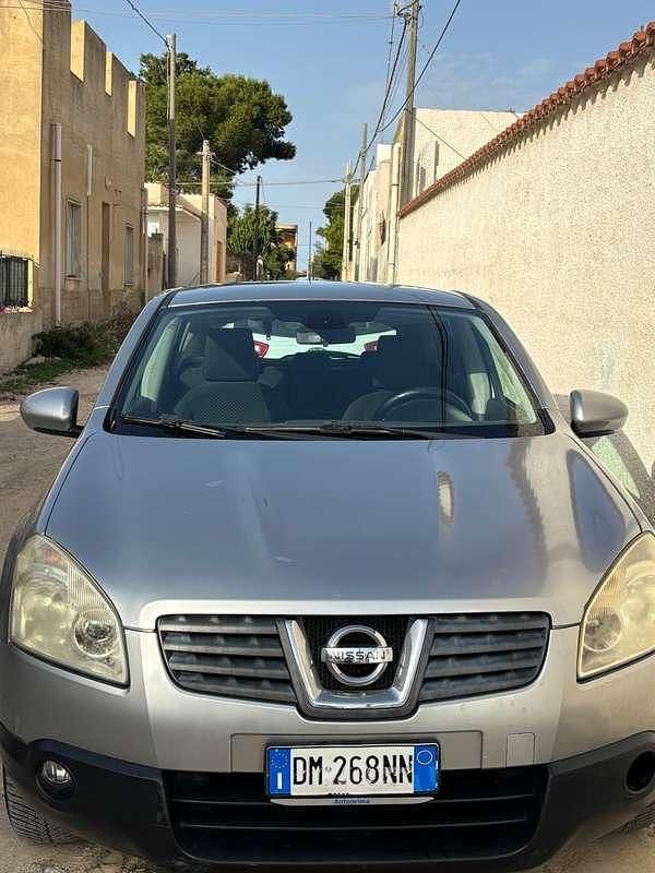 Usata Nissan Qashqai +2 Visia 117 CV (86 kW) 2011 Argento SUV