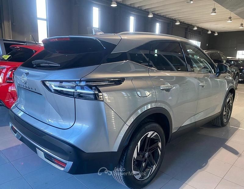 Usata Nissan Qashqai N-Connecta 140 CV (102 kW) 2025 Grigio SUV