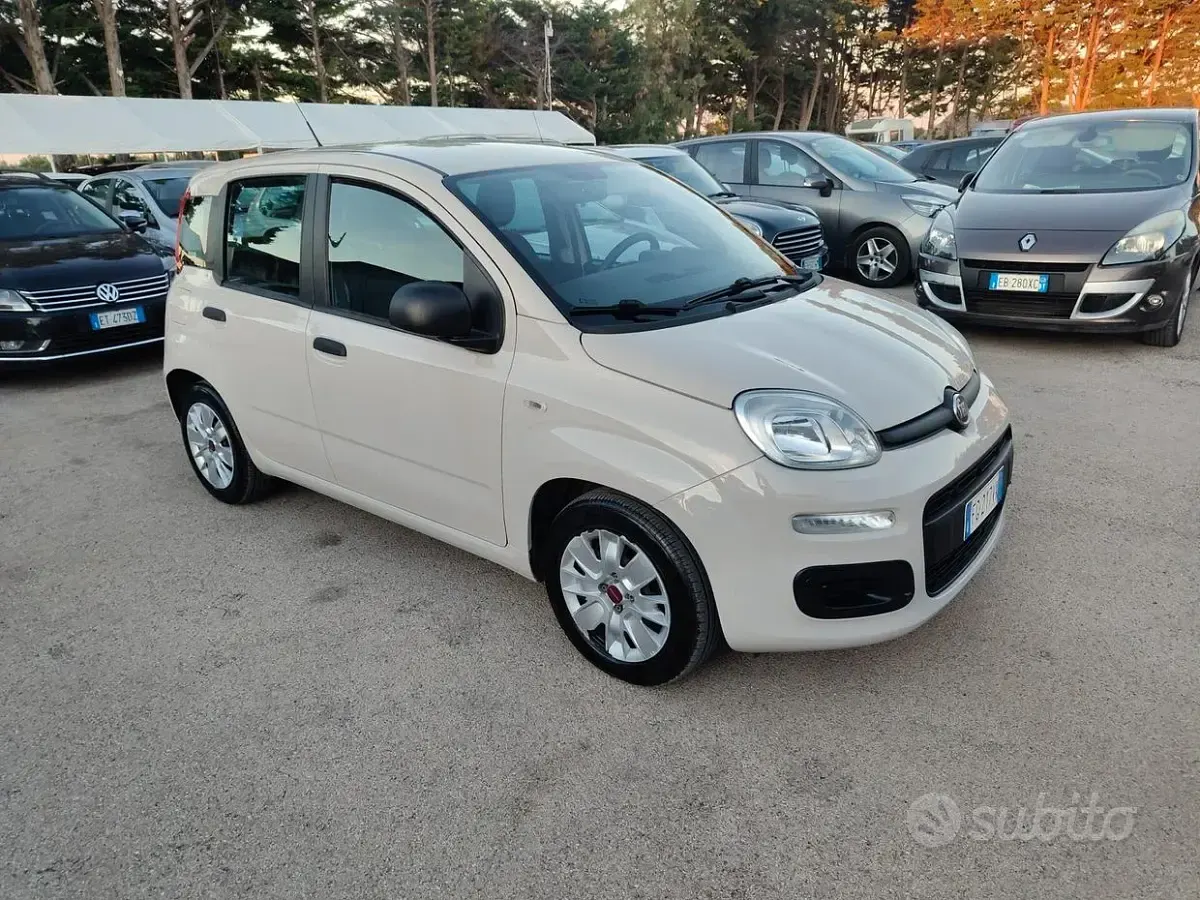 Usata Fiat Panda Easy 69 CV (50 kW) 2017 Beige Utilitaria