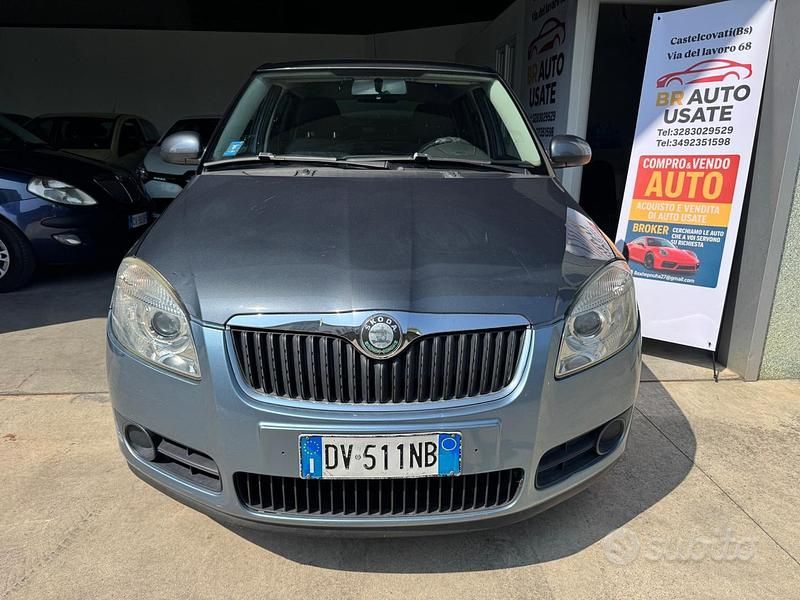Usata Skoda Fabia Style 85 CV (62 kW) 2009 Grigio Berlina