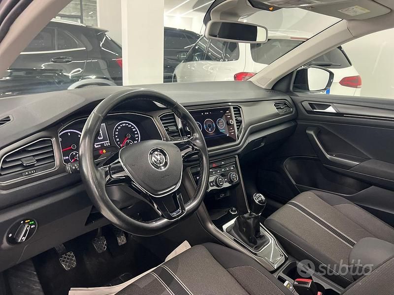 Usata VW T-Roc Advance 115 CV (84 kW) 2019 Grigio SUV