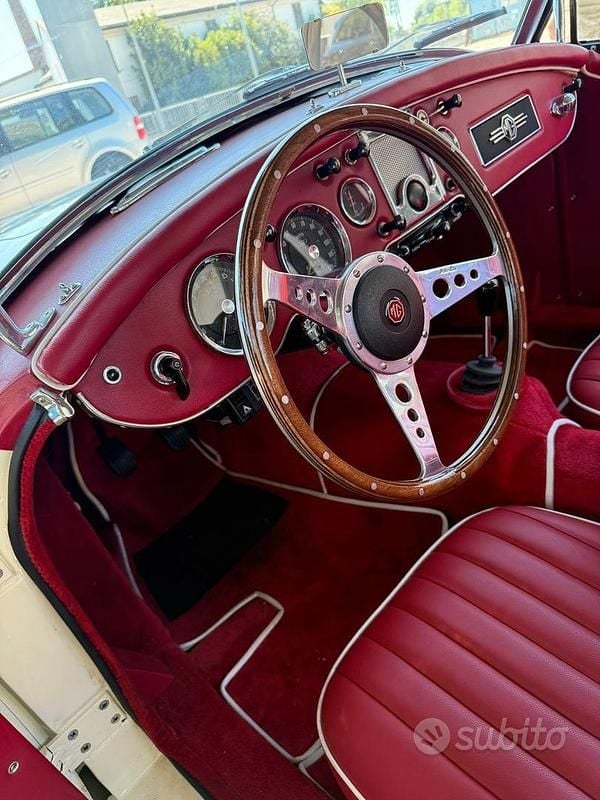 Usata MG MGA 1960 Bianco Cabrio