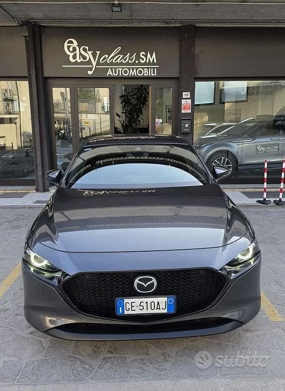 Usata Mazda 3 Exclusive 186 CV (136 kW) 2021 Grigio Berlina