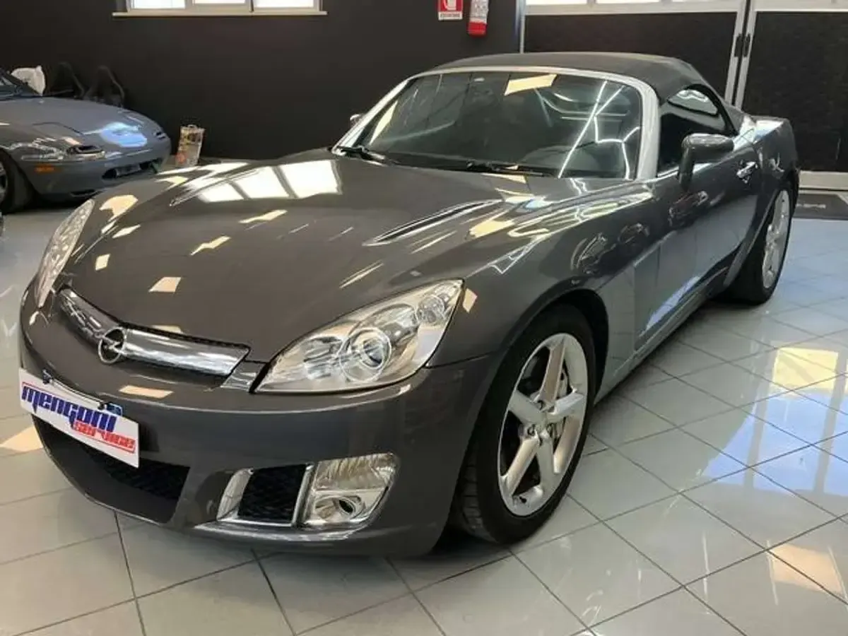 Usata Opel GT 264 CV (194 kW) 2009 Grigio Cabrio