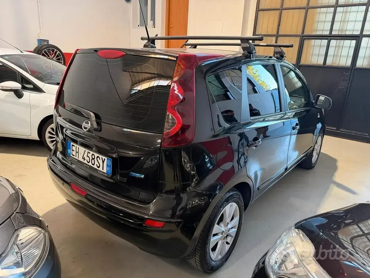 Używany Nissan Note Acenta 88 KM (64 kW) 2011 Czarny Hatchback