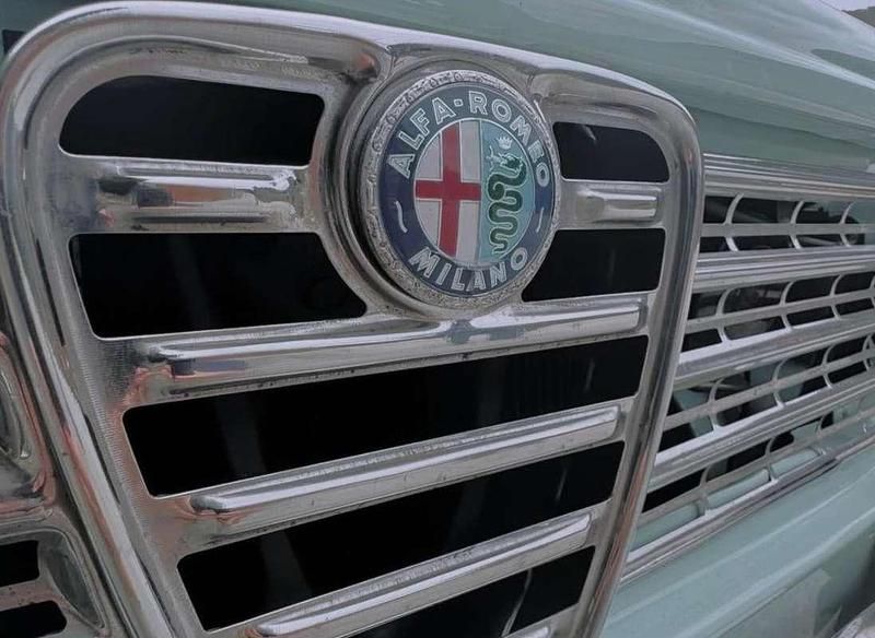 Usata Alfa Romeo Giulia 1300 Ti 77 CV (56 kW) 1967 Blu/azzurro Berlina