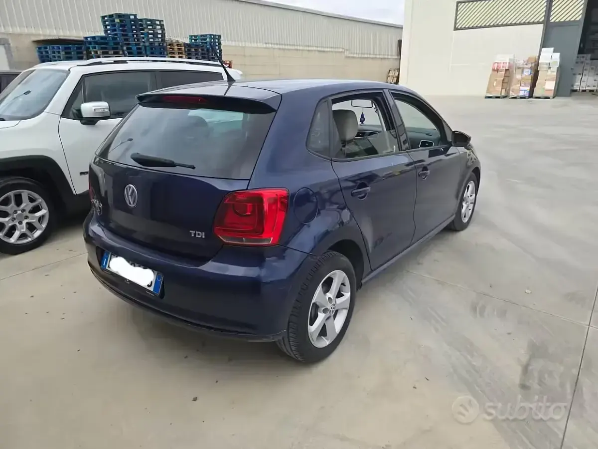 Usata VW Polo 75 CV (55 kW) 2011 Blu Utilitaria