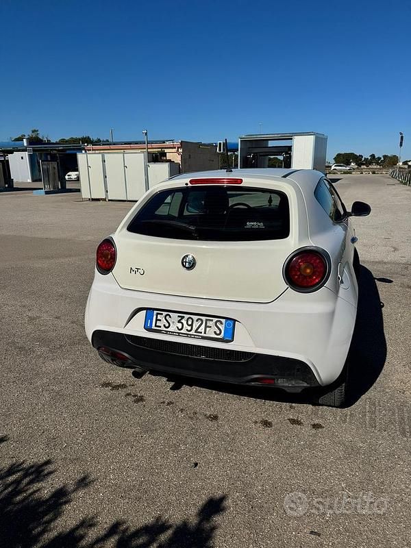 Usata Alfa Romeo MiTo 105 CV (77 kW) 2011 Bianco Utilitaria