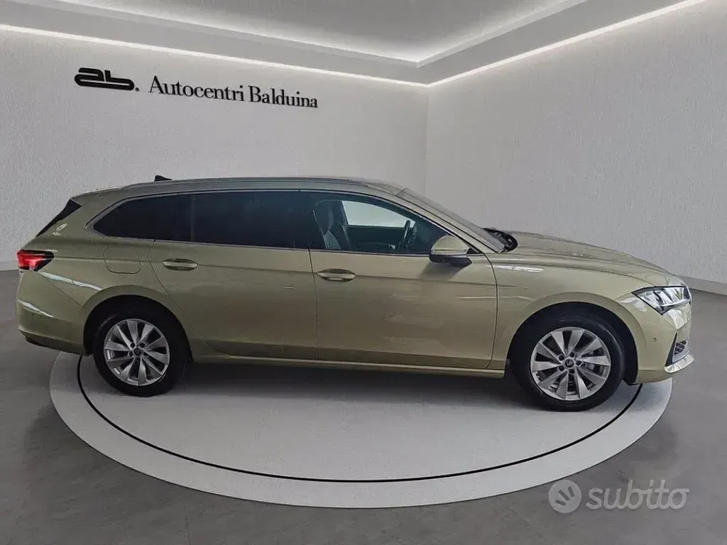 Nuova Skoda Superb Style 150 CV (110 kW) 2026 Rosso Station wagon