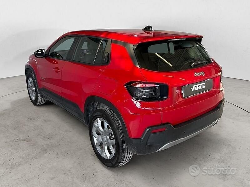 Usata Jeep Avenger Altitude 101 CV (74 kW) 2023 Rosso SUV