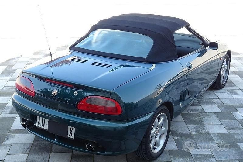 Usata MG F 120 CV (88 kW) 1998 Verde Cabrio