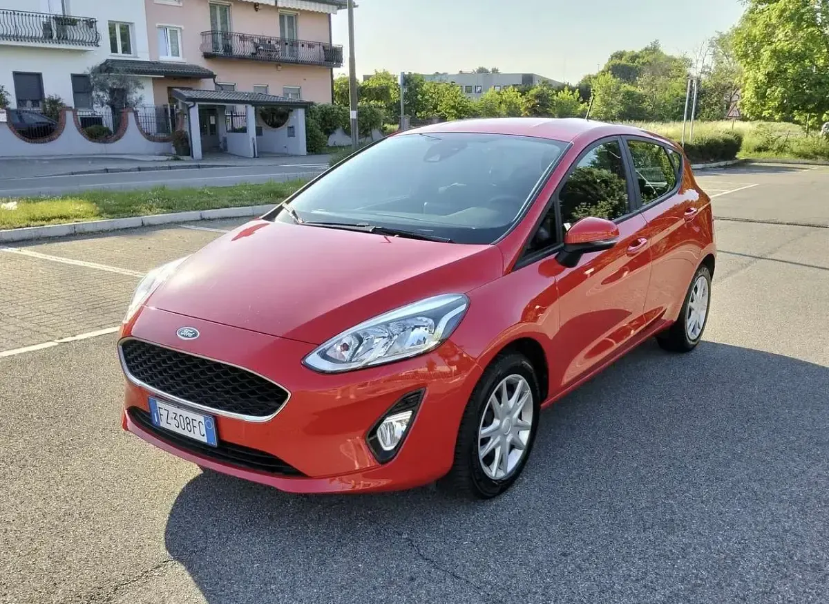 Usata Ford Fiesta Titanium 86 CV (63 kW) 2019 Rosso Utilitaria