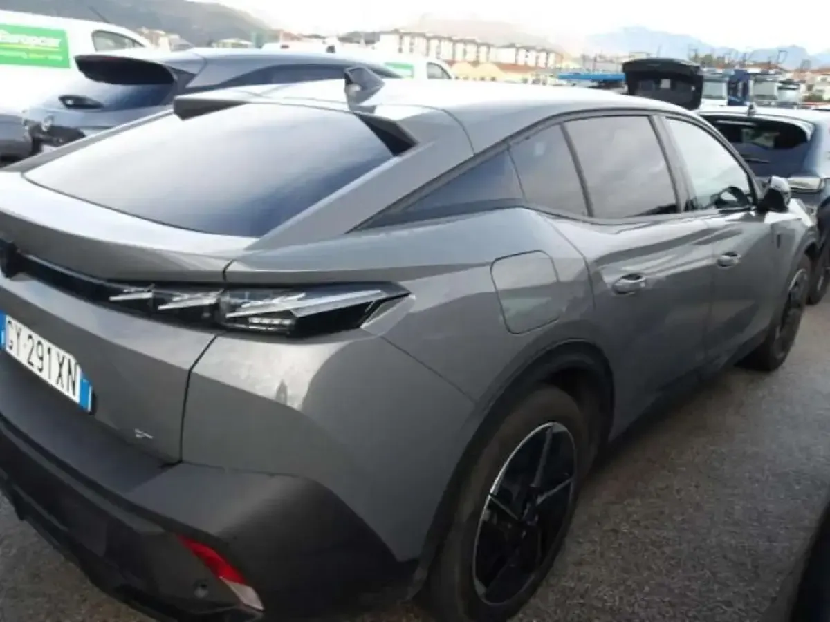 Usata Peugeot 408 GTi 136 CV (100 kW) 2025 Grigio SUV