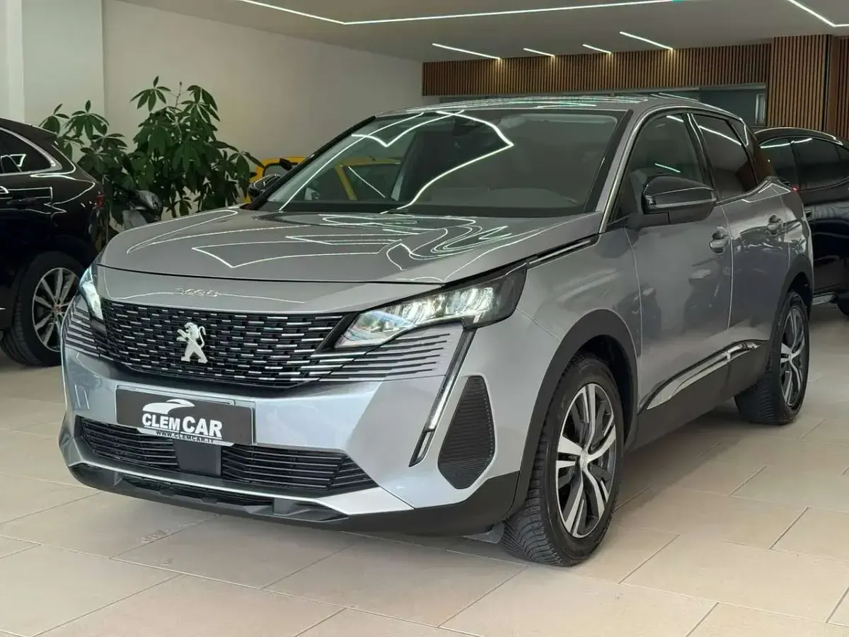 Usata Peugeot 3008 Allure 131 CV (96 kW) 2022 Grigio SUV