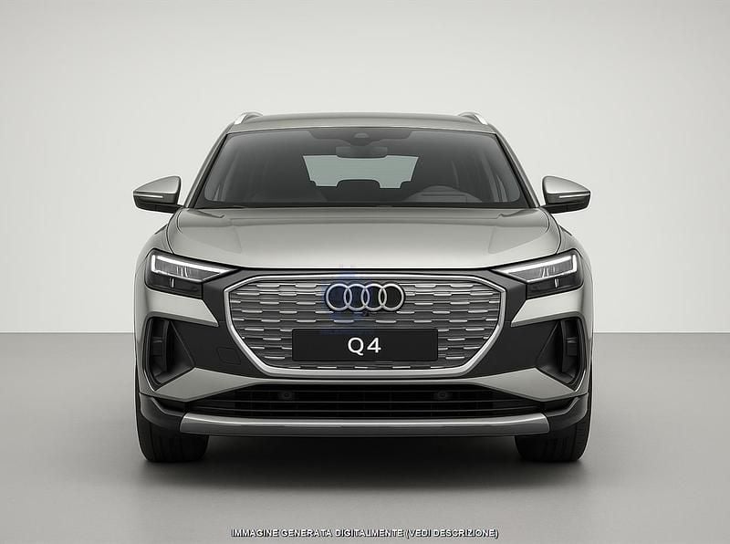 Usata Audi Q4 e-tron Ambiente 150 kW (204 CV) 2022 Grigio SUV