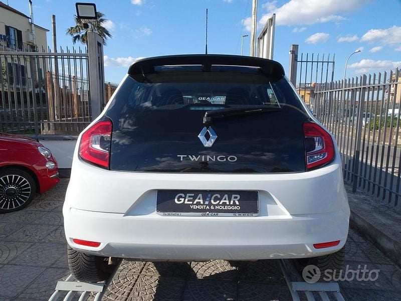Usata Renault Twingo LIMITED 2023 Bianco Utilitaria