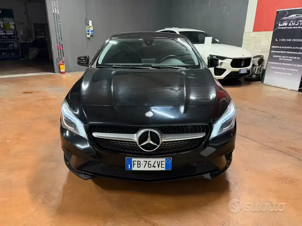 Usata Mercedes CLA200 136 CV (100 kW) 2015 Nero Coupé