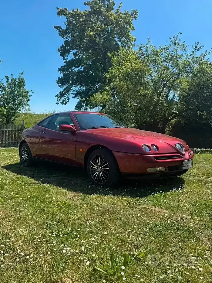 Usata Alfa Romeo GTV 150 CV (110 kW) 1996 Rosso Coupé
