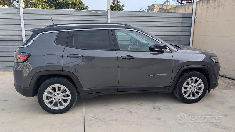 Usata Jeep Compass Limited 131 CV (96 kW) 2021 Grigio SUV
