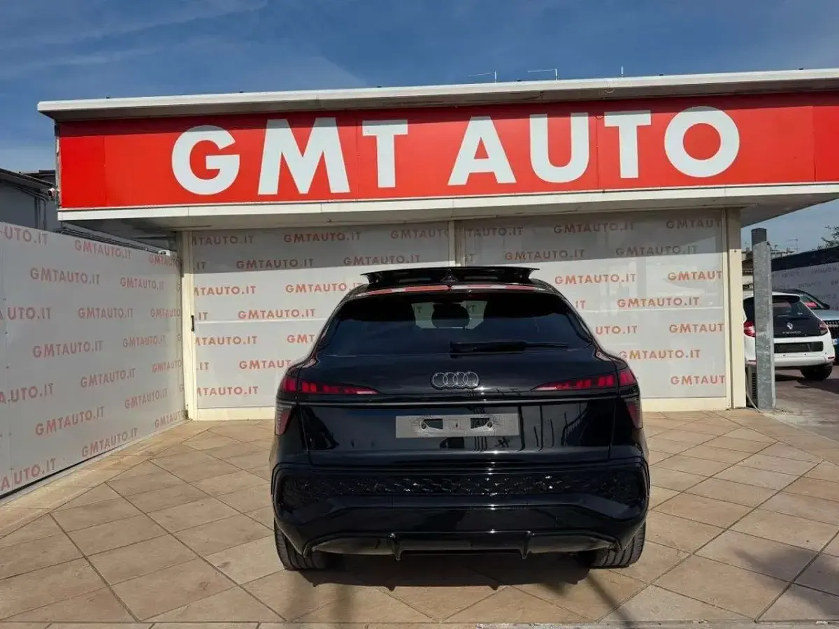 Nuova Audi Q3 Sportback S-Line 272 CV (200 kW) 2026 Nero SUV
