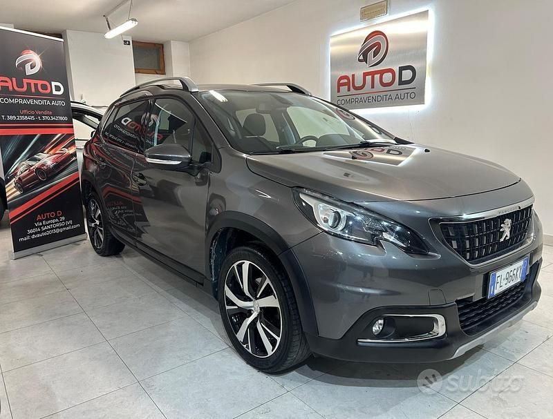 Grigio Usata 2017 Peugeot 2008 Allure SUV | 6999 € (Buon prezzo) - Immagine 1/4
