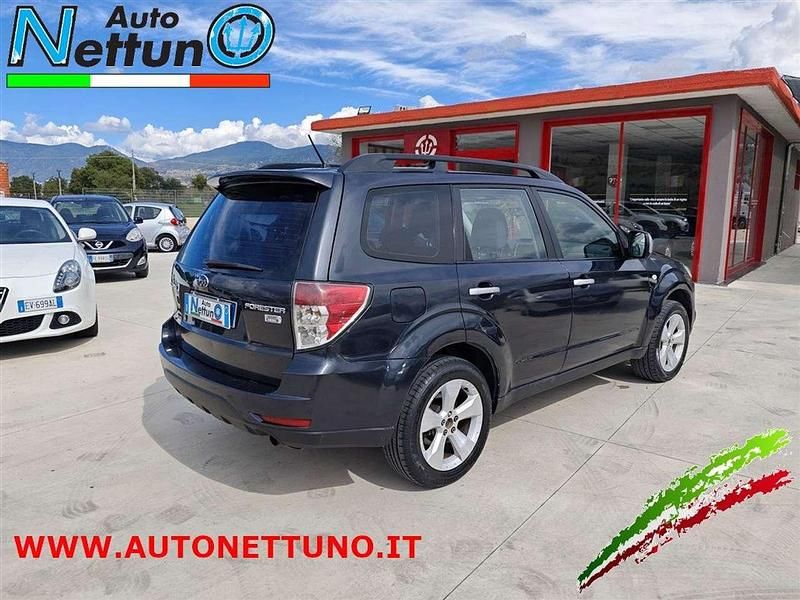 Usado Subaru Forester 147 CV (108 kW) 2009 Gris SUV