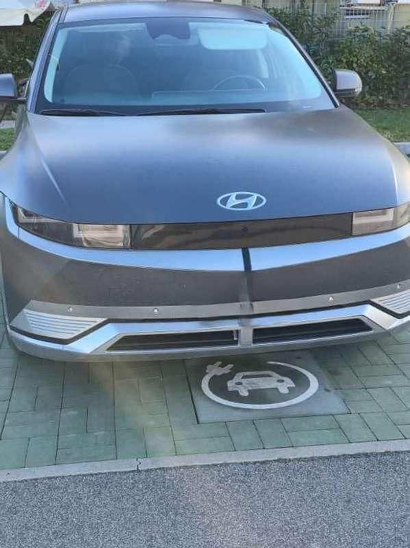 Usata Hyundai Ioniq 5 55 kW (76 CV) 2023 Grigio SUV