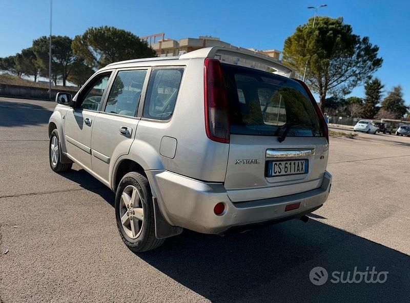 Usata Nissan X-Trail 136 CV (100 kW) 2004 Grigio SUV
