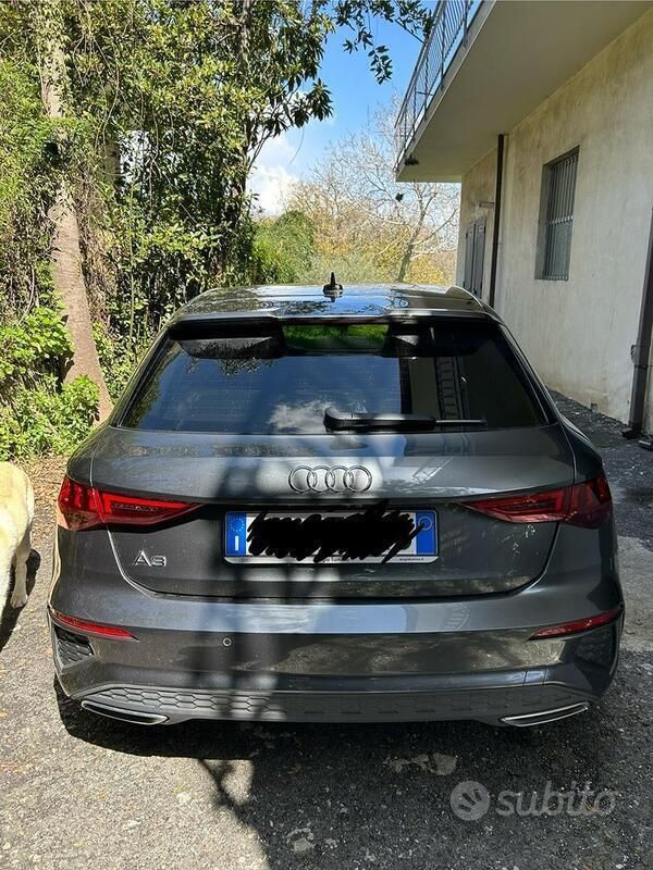 Usata Audi A3 Sportback S-Line 116 CV (85 kW) 2022 Grigio Utilitaria