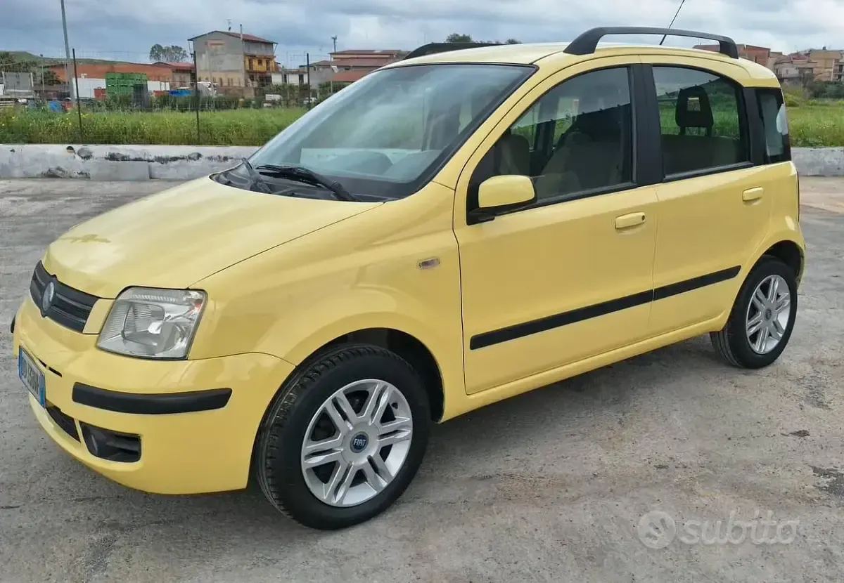 Usata Fiat Panda Emotion 69 CV (50 kW) 2006 Utilitaria