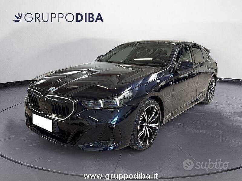 Usata BMW 520 M Sport 197 CV (144 kW) 2025 Nero Berlina