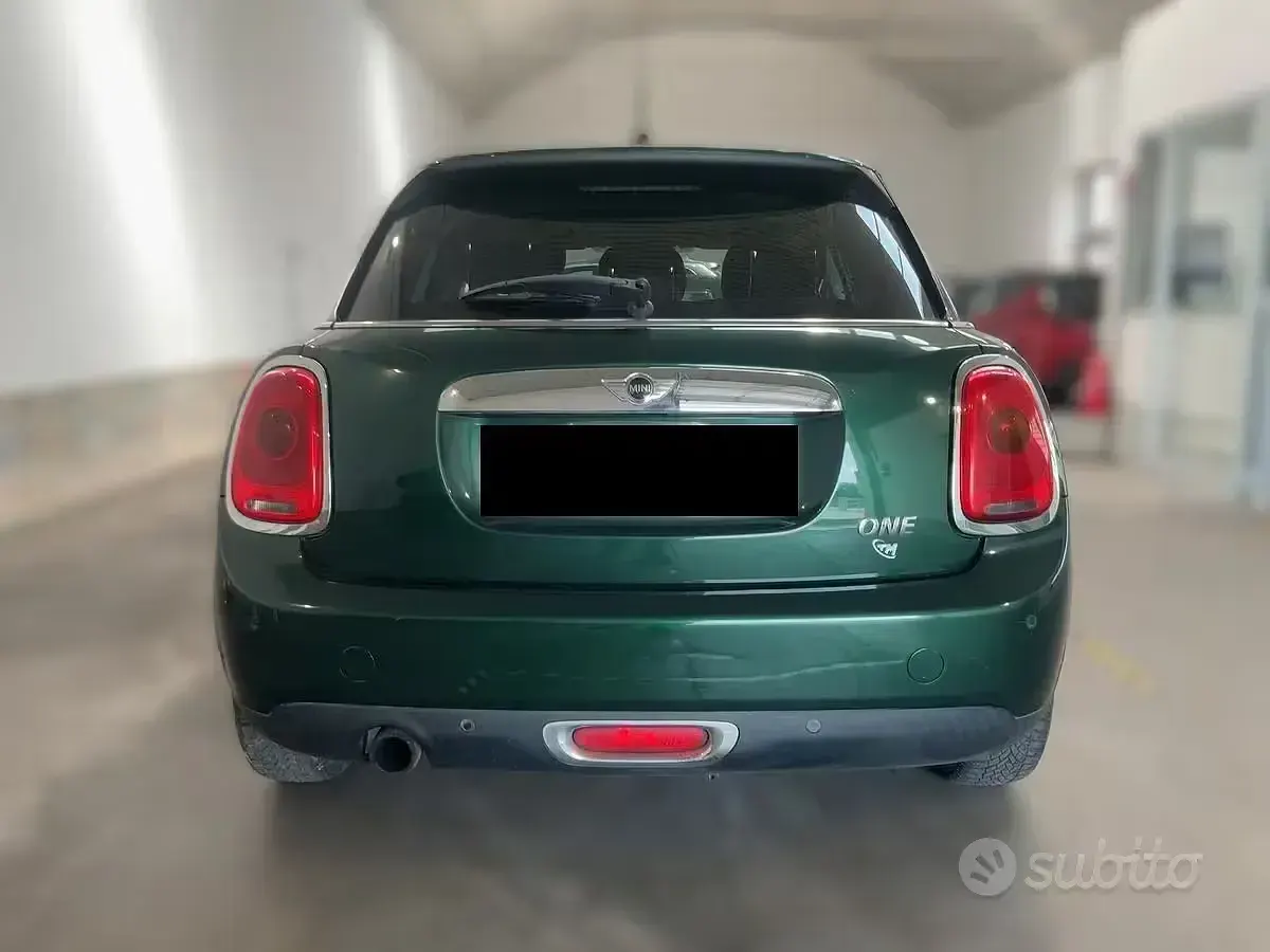 Usata Mini ONE Hype 102 CV (75 kW) 2015 Verde Utilitaria