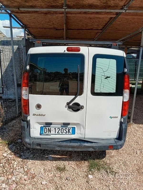 Usata Fiat Doblò 103 CV (75 kW) 2008 Bianco Monovolume