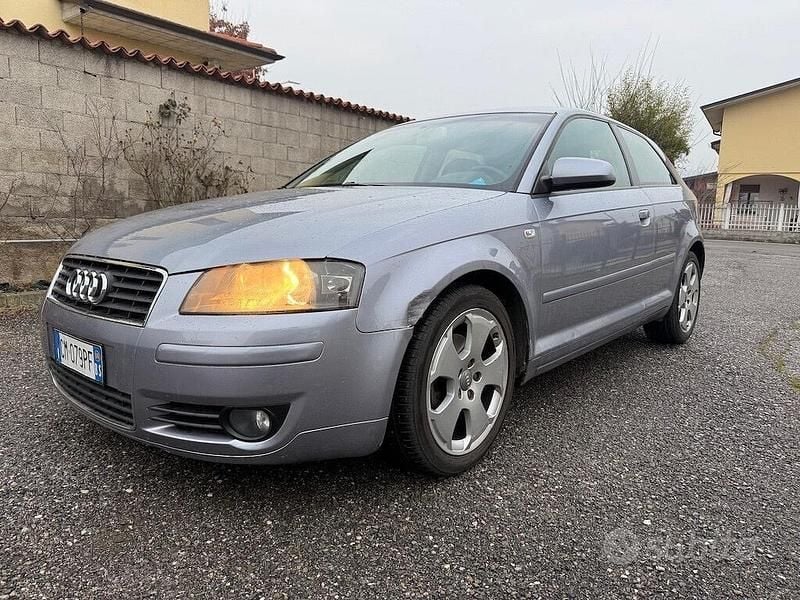 Usata Audi A3 Attraction 140 CV (102 kW) 2003 Grigio Utilitaria