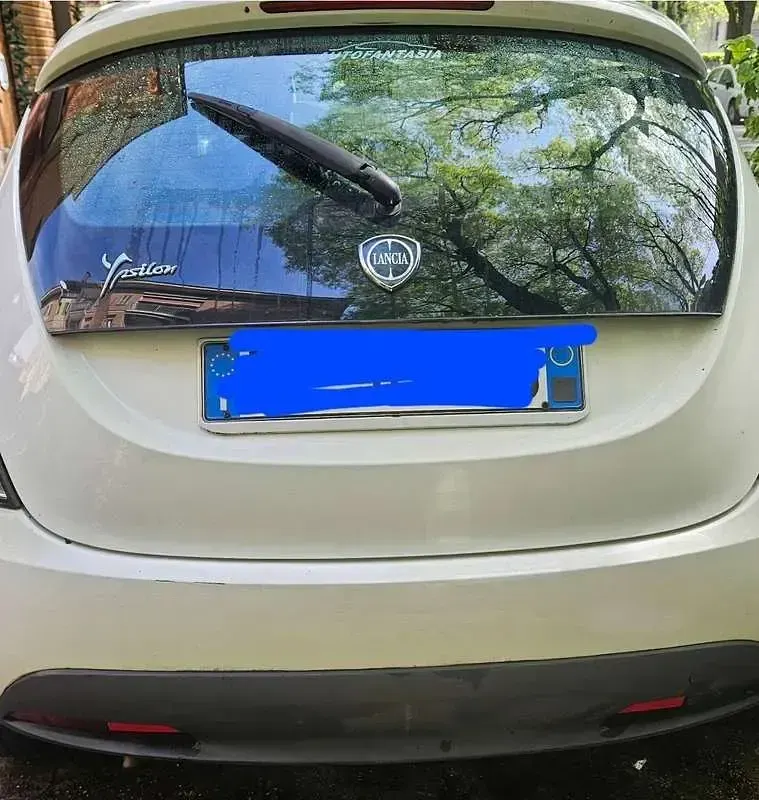 Usata Lancia Ypsilon Gold 69 CV (50 kW) 2011 Bianco Utilitaria