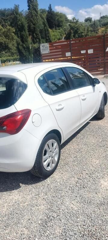Bianco Usata 2015 Opel Corsa Cosmo Due volumi | 5300 € (Buon prezzo) - Immagine 1/4