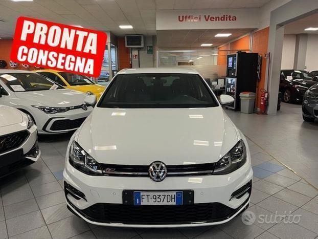Bianco Usata 2018 VW Golf VII R-line Tre volumi | 19.900 € (Molto cara) - Immagine 1/4