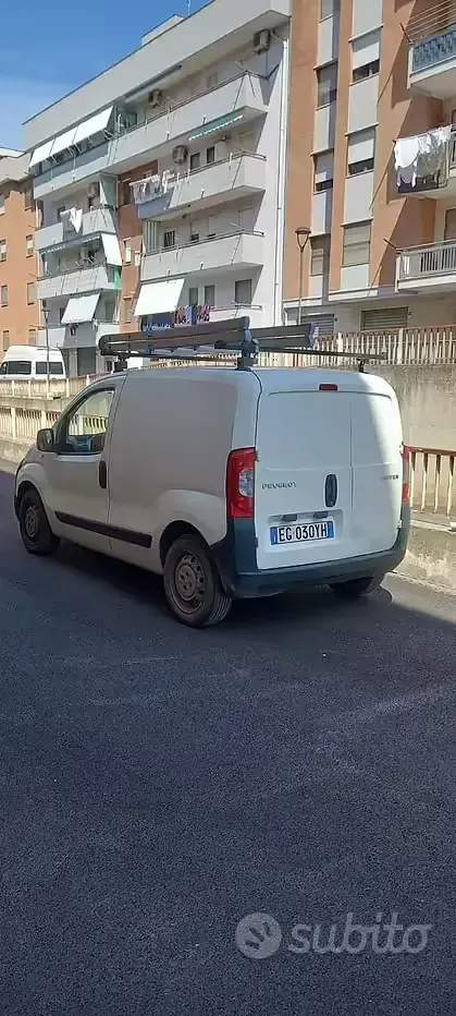 Usata Peugeot Bipper 68 CV (50 kW) 2011 Bianco Monovolume