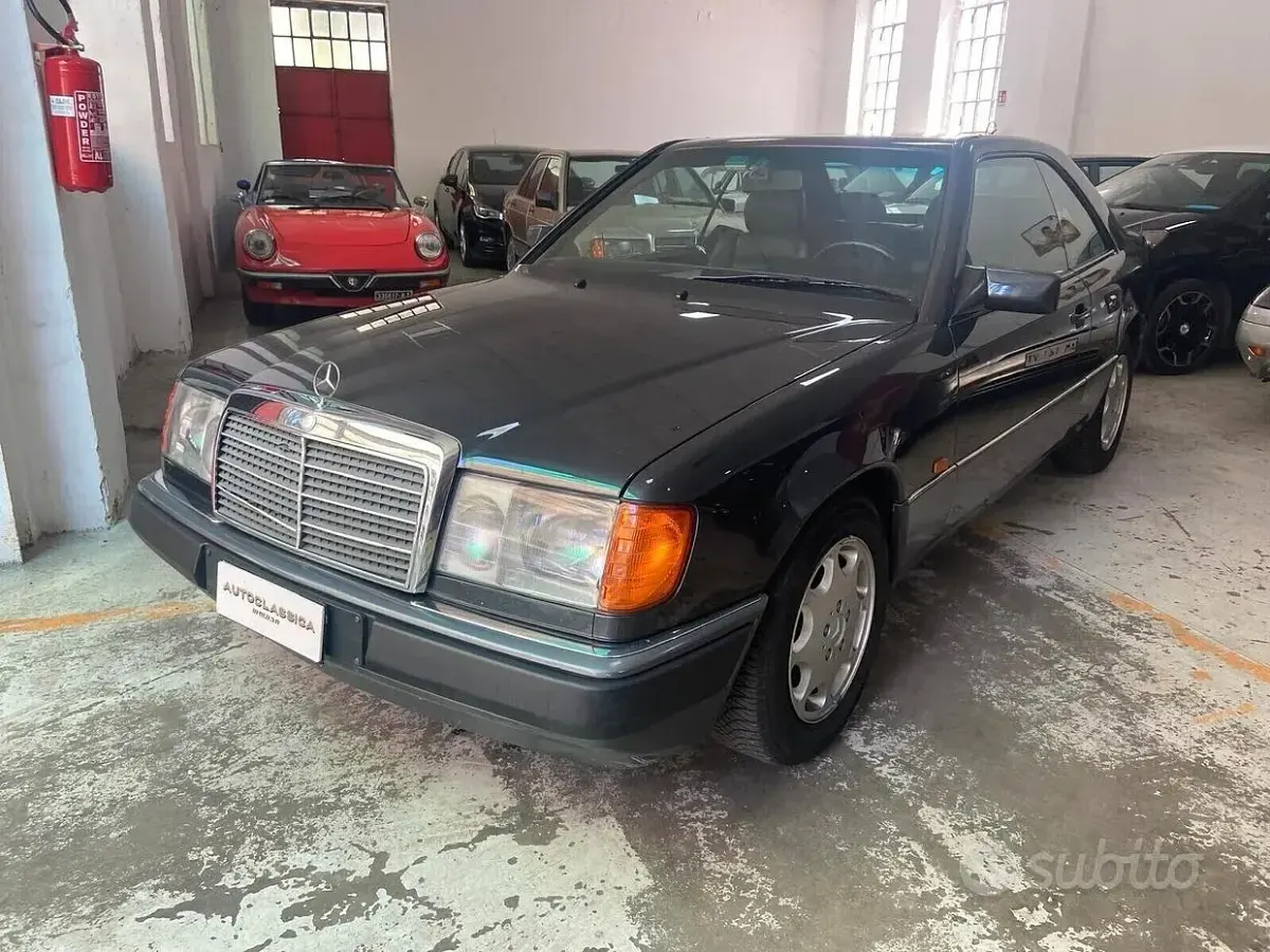 Usata Mercedes 200 122 CV (89 kW) 1992 Nero Coupé