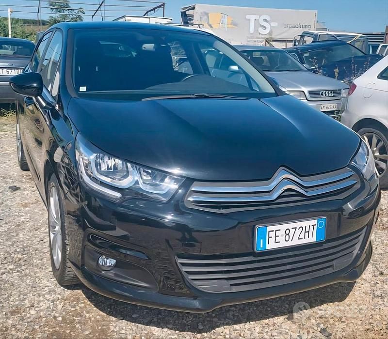 Nero Usata 2016 Citroën C4 Feel Tre volumi | 7200 € (Buon prezzo) - Immagine 1/3