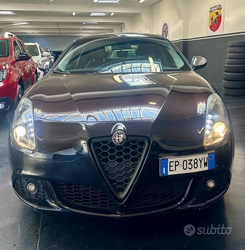 Usata Alfa Romeo Giulietta Distinctive 105 CV (77 kW) 2013 Nero Utilitaria