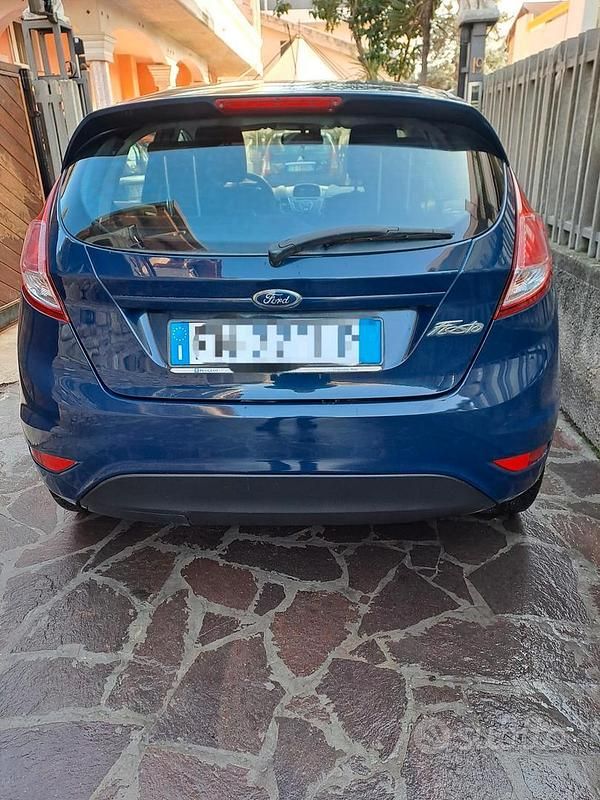 Usata Ford Fiesta 75 CV (55 kW) 2017 Berlina