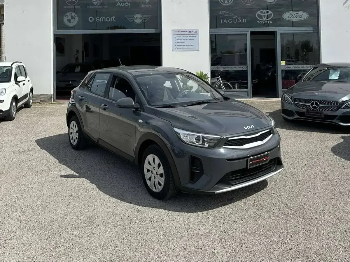 Usata Kia Stonic Urban 84 CV (61 kW) 2022 Grigio SUV