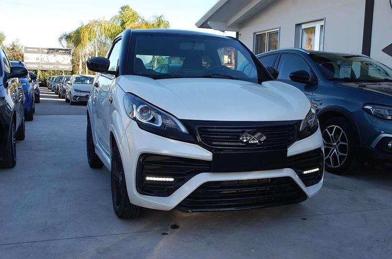 Bianco Usata 2023 Ligier JS50 Due volumi | 12.490 € (Buon prezzo) - Immagine 1/4