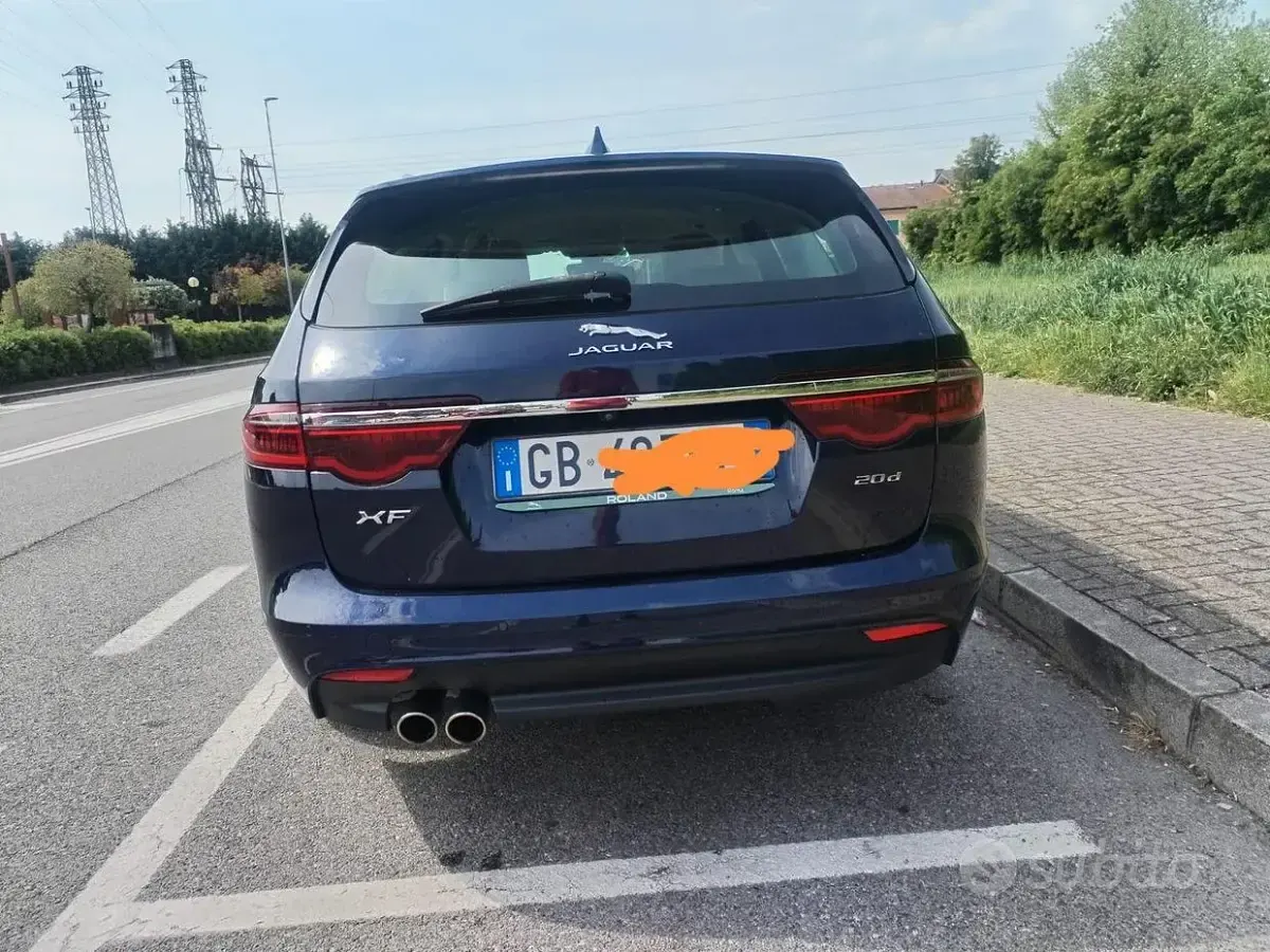 Usata Jaguar XF Prestige 200 CV (147 kW) 2020 Nero Station wagon