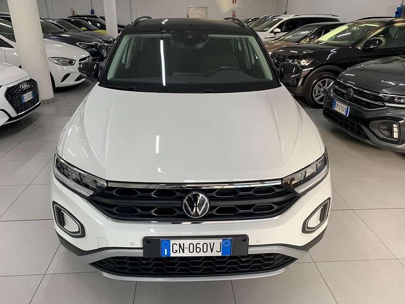 Usata VW T-Roc Life 110 CV (80 kW) 2023 Bianco SUV